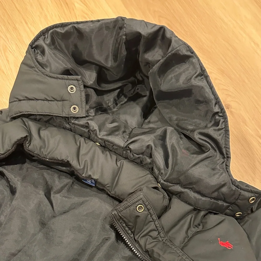 Polo by Ralph Lauren Kids Puffer Jacket in Black - Picture 6 of 6